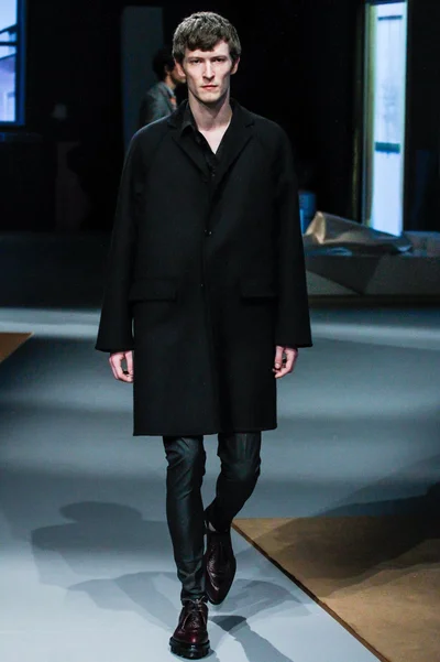 Look 24
